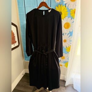 Black Long Sleeve Tie-Waist Midi Dress